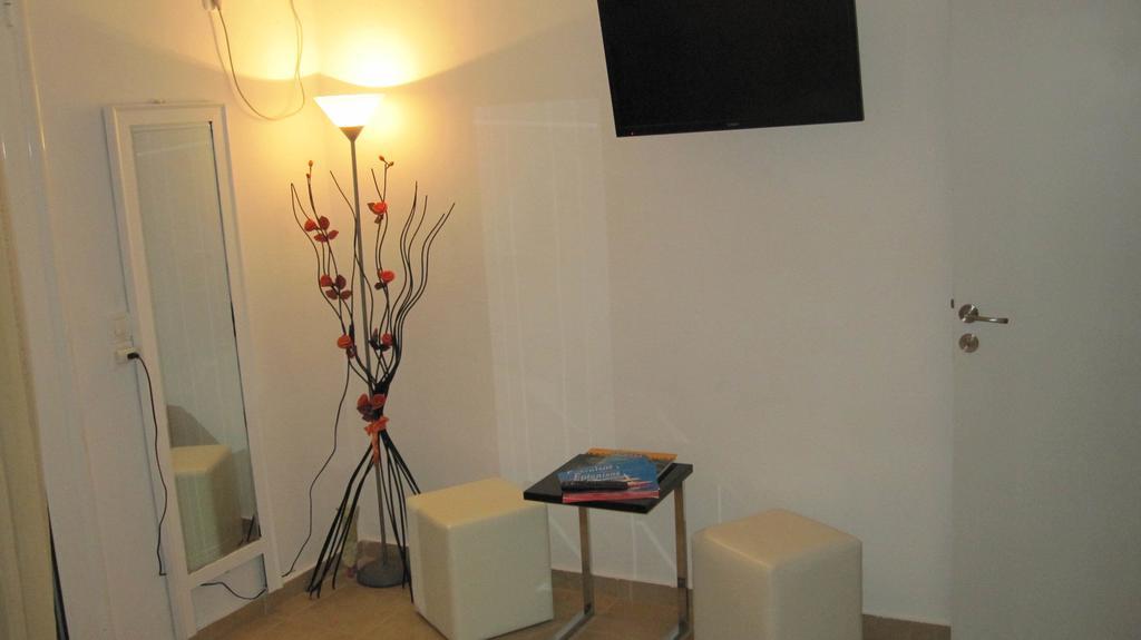 Rodon Apartments Tsoukaladhes Bilik gambar