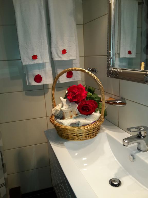 Rodon Apartments Tsoukaladhes Luaran gambar