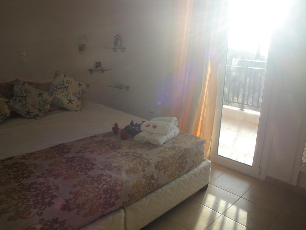 Rodon Apartments Tsoukaladhes Luaran gambar
