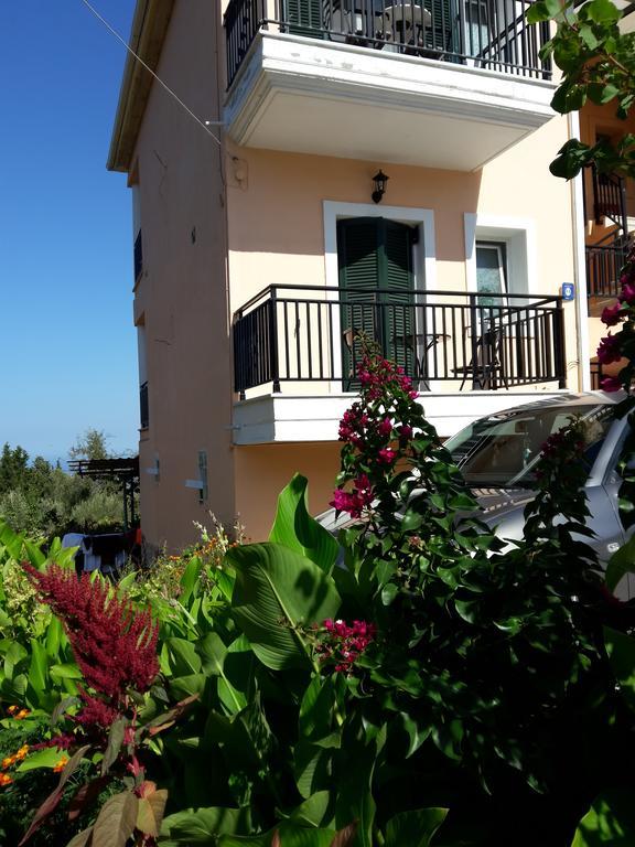 Rodon Apartments Tsoukaladhes Luaran gambar