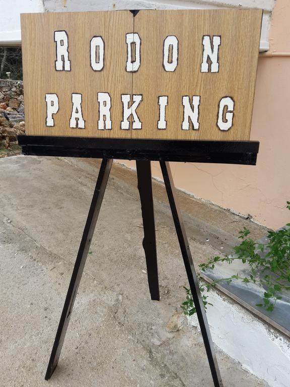 Rodon Apartments Tsoukaladhes Luaran gambar